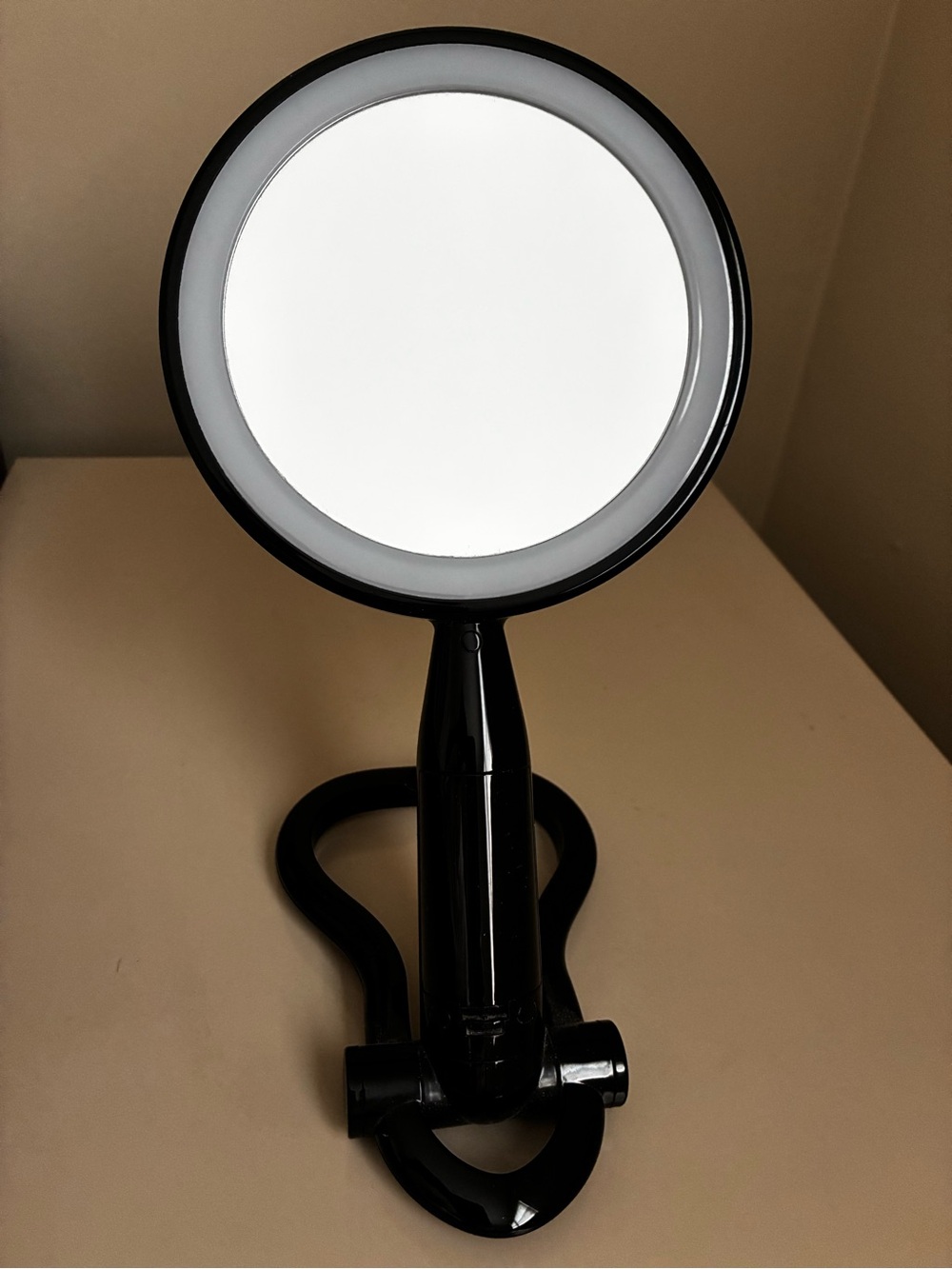 Conair lighted makeup mirror